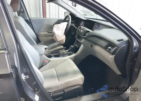 2015 Honda Accord Lx z USA, uszkodzony, nr VIN 1HGCR2F39FA211282